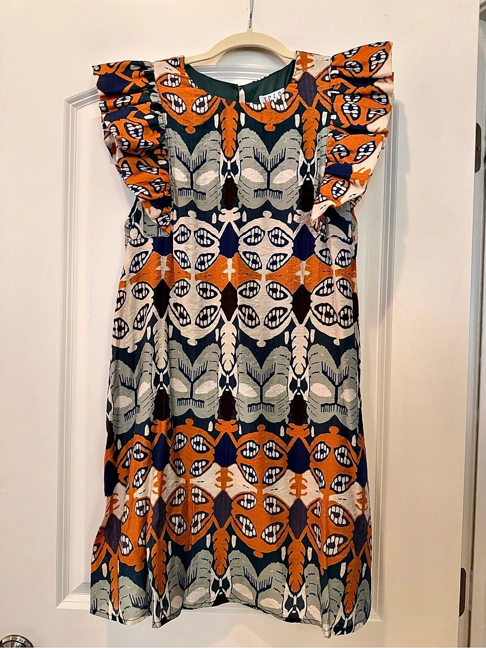 TCEC Printed Flutter Sleeve Dress Sage Size L NWT